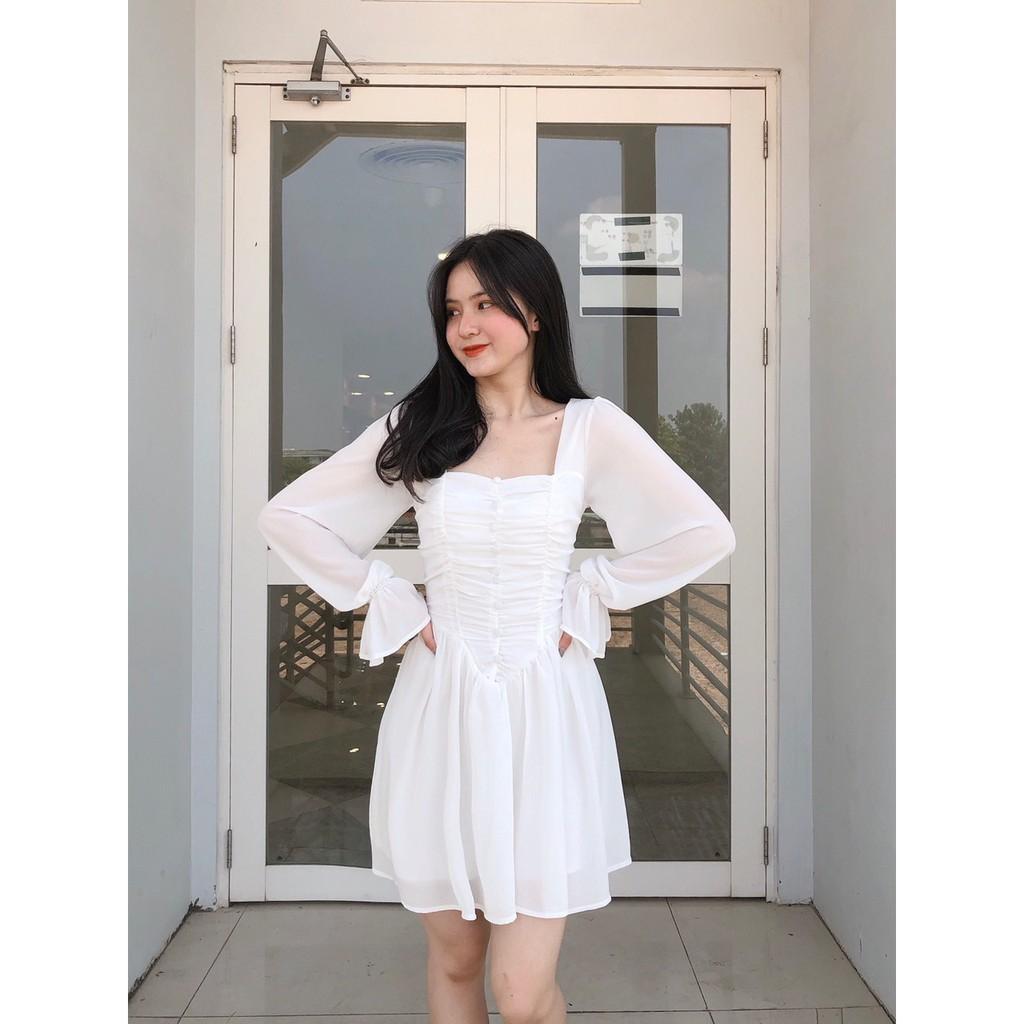ĐẦM DỰ TIỆC TRẮNG ĐEN NHÚN NGỰC PHỐI NÚT BỌC DÁNG XÒE TAY DÀI CỔ VUÔNG-hình thật shop chụp