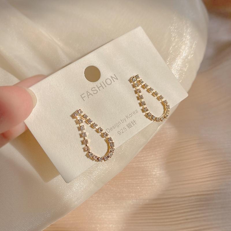 Khuyên tai đính đá sang trọng kiểu hàn quốc