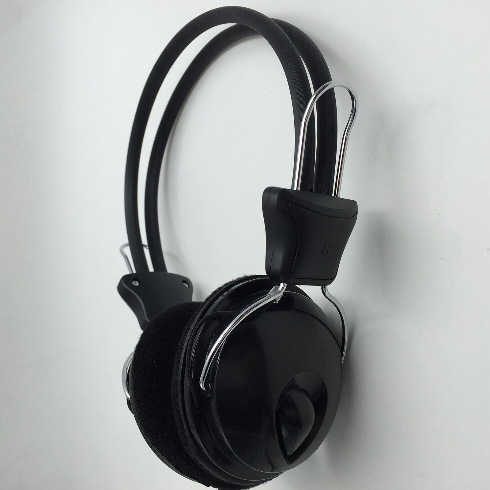 Black Headphones W/ Wire & Ear Cushion, for Metal Detectors Use