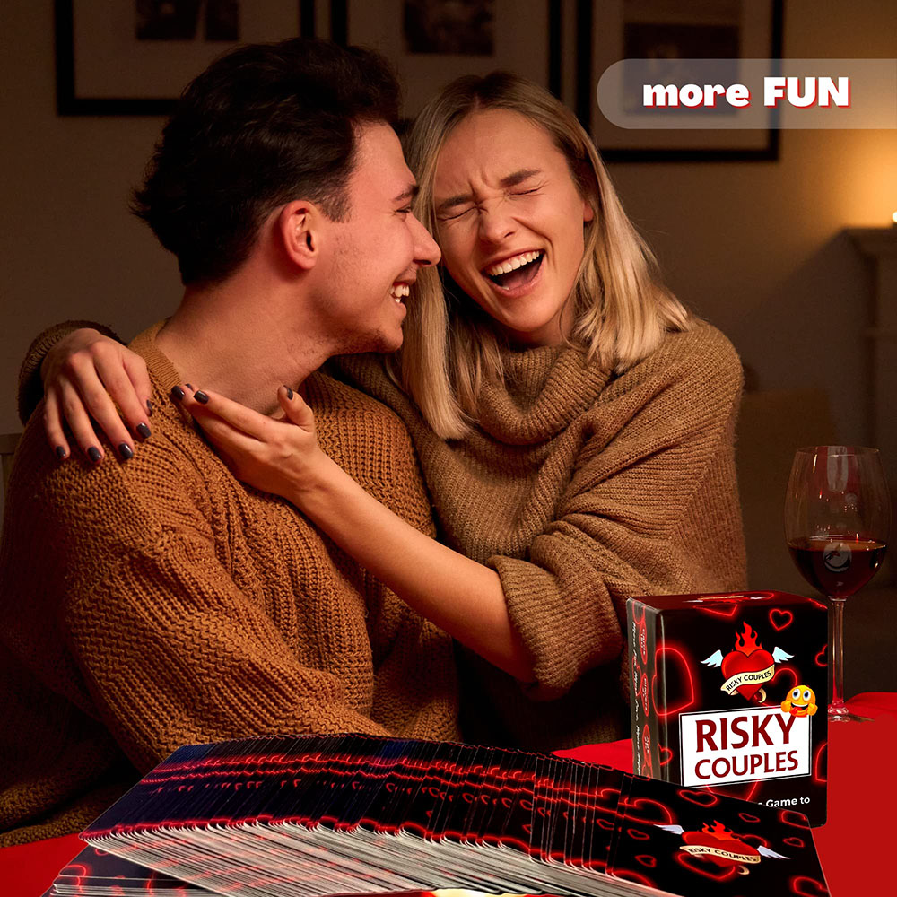 Bộ bài Risky Couples dành cho cặp đôi nhiều thử thách nóng bóng và câu hỏi thấu hiểu đối phương