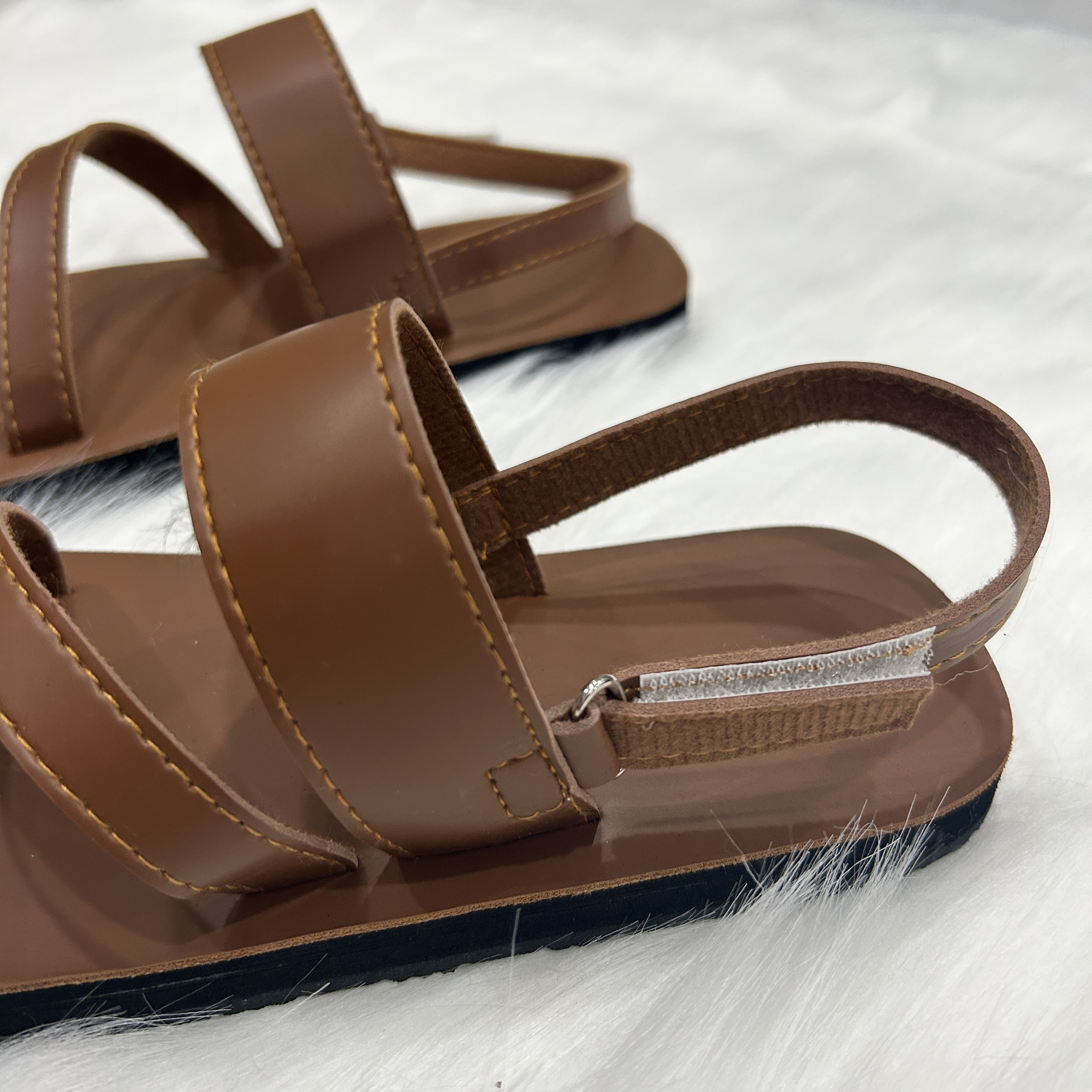 Dép sandal Nữ quai da mềm Đế bệt Cao Su ôm chân LYNA Sandal mã SD25