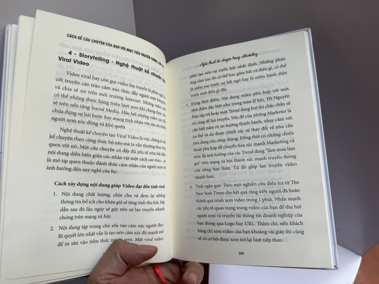 [Bìa cứng] Combo 2 cuốn nghệ thuật Marketing - STORYTELLING MARKETING - NGHỆ THUẬT KỂ CHUYỆN TRONG MARKETING - GAMIFICATION MARKETING - NGHỆ THUẬT GAME HÓA TRONG MARKETING - Nguyễn Vũ Huy Hoàng - Mochi Books - NXB Lao Động.