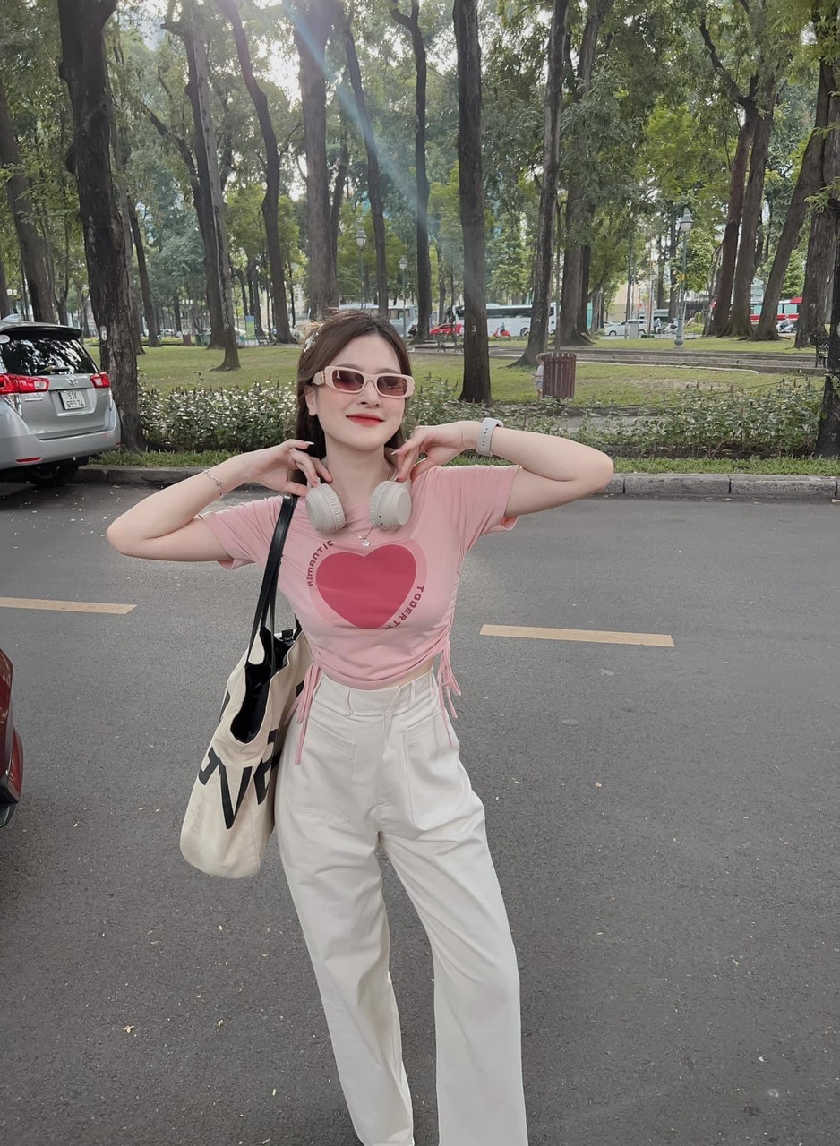 Set áo croptop rút dây 2 bên và quần túi hộp Bozip phối kaki, set đồ nữ đi chơi Ánh Dương Clothing M201