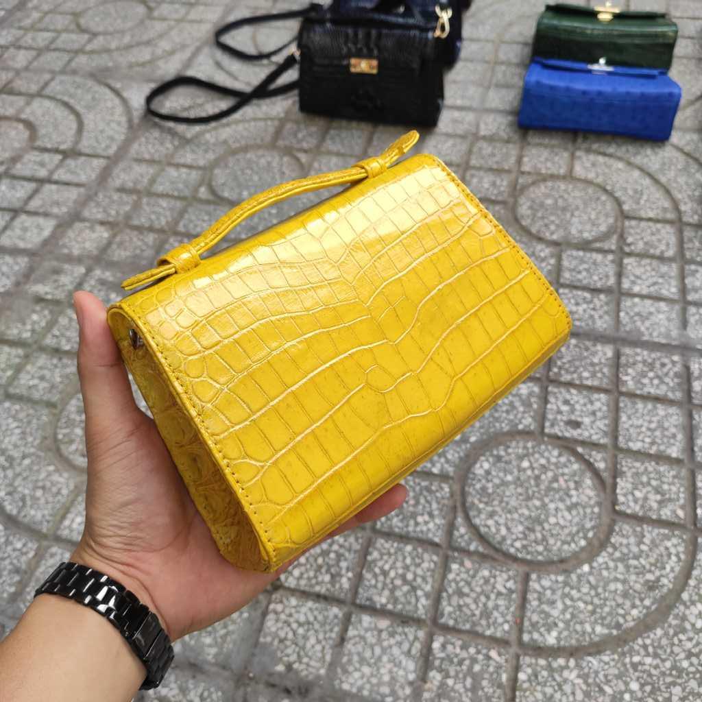 Túi nữ màu vàng quyến rũ. Da bụng cá sấu vân mịn đẹp Cao cấp!
