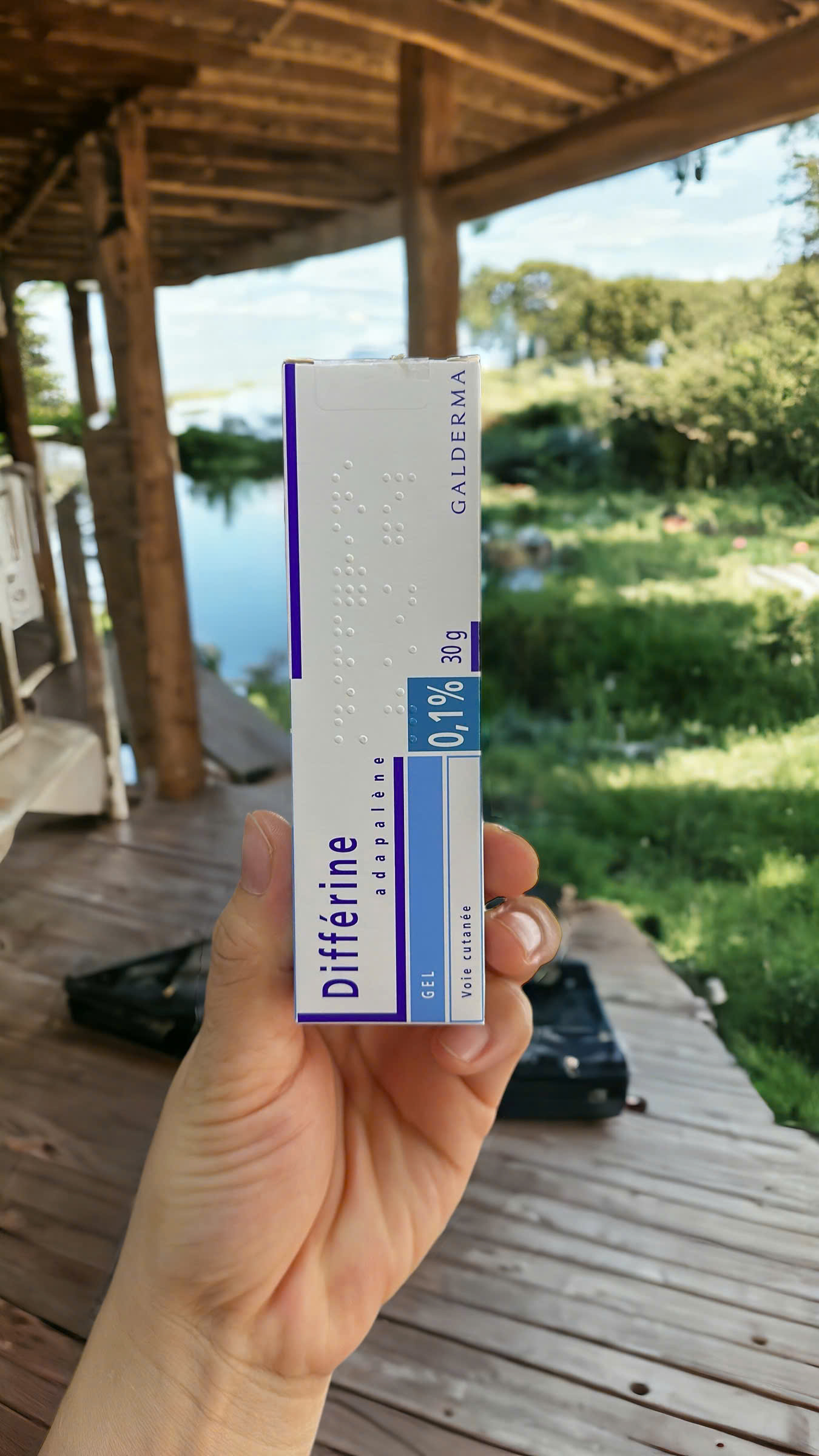 Gel hỗ trợ giảm mụn Differin Cream 0.1% Adapalene tuýp 30 gram(Hàng nội địa Pháp)