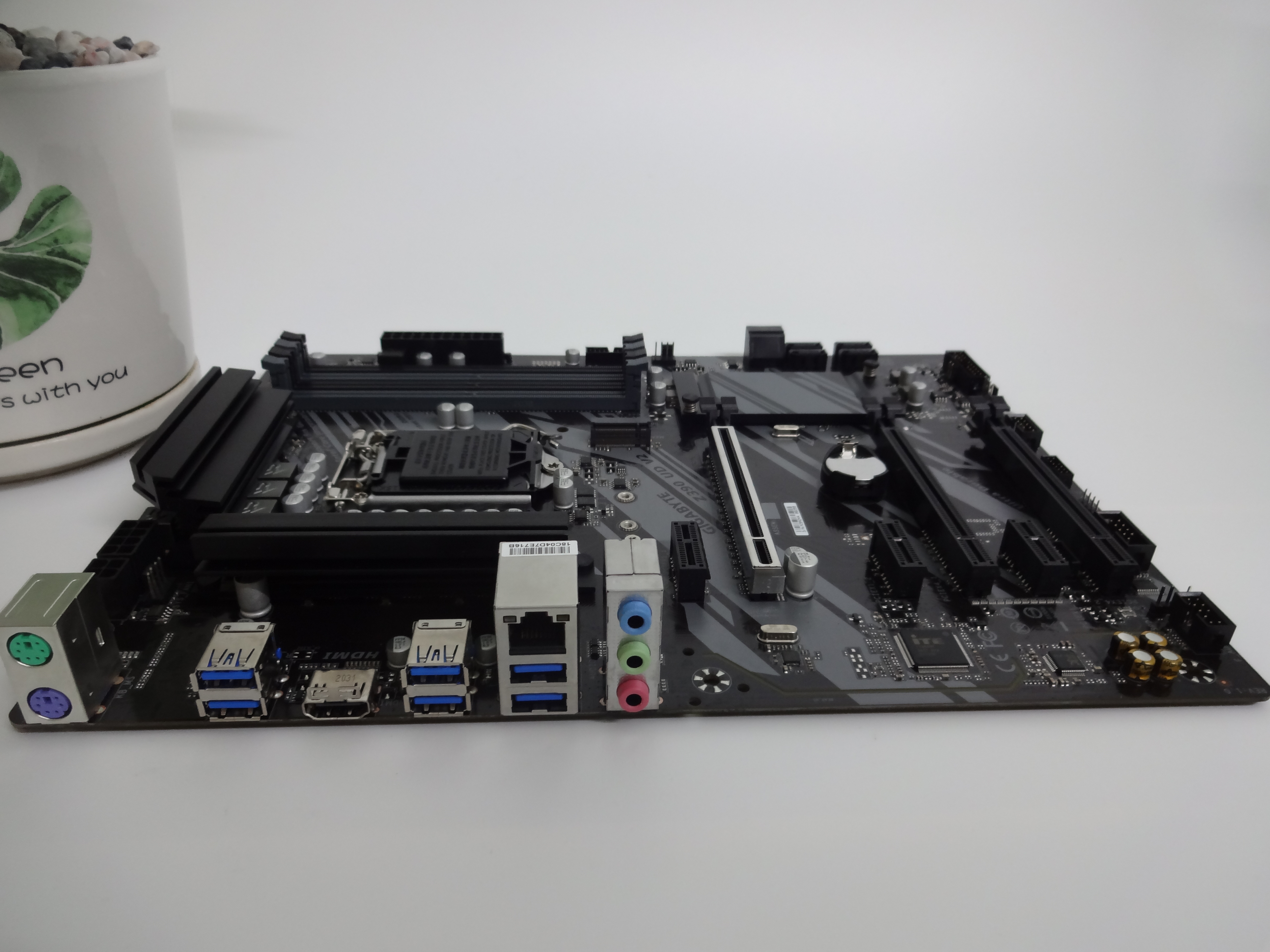 Mainboard GIGABYTE Z390 UD (Intel Z390, Socket 1151, ATX, 4 khe RAM DDR4)- Hàng chính hãng