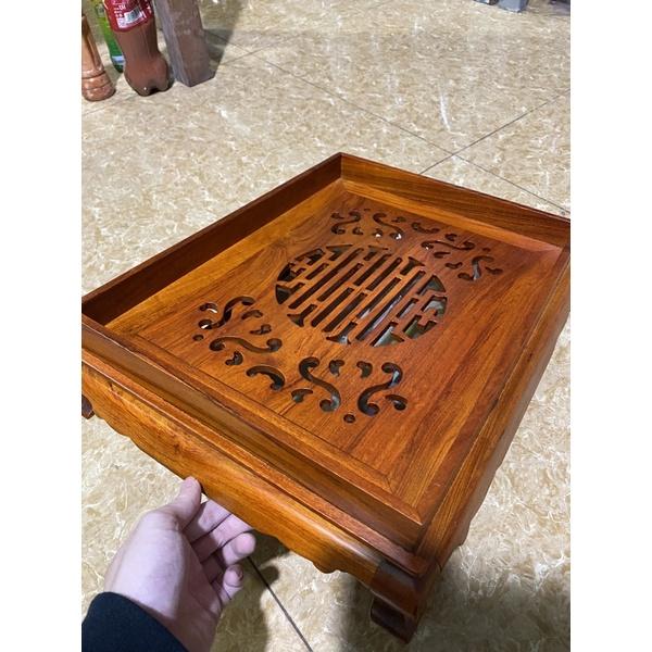 Khay trà chân quỳ dáng trơn gỗ hương đá