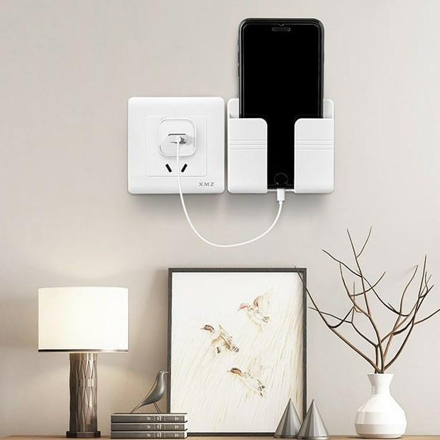 Giá kệ dán tường để điều khiển mẫu to mới có rãnh tiện lợi