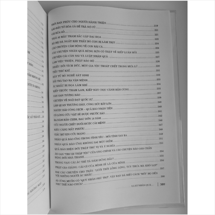 Luật Nhân Quả - Hãy Tự Mình Thay Đổi Số Phận Để Được Hạnh Phúc Viên Mãn