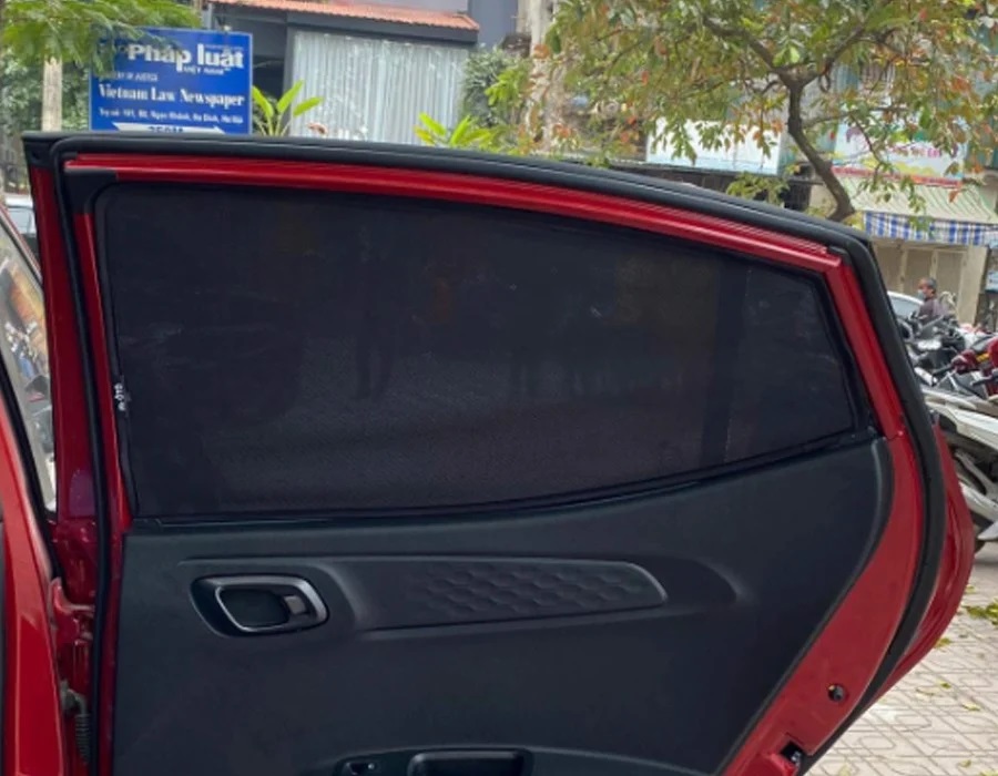 Bộ 4 tấm Rèm che nắng theo xe ô tô Hyundai I10 Hatback 2014-2020, Tấm che nắng ô tô nam châm tự dính