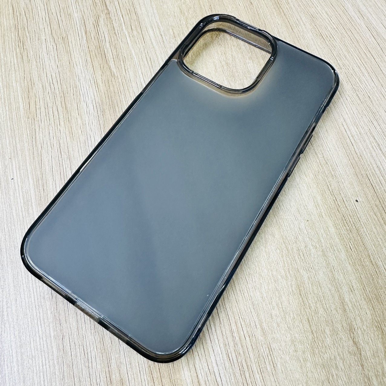 Ốp lưng Likgus nhám dành cho iPhone 15 Pro Max - hàng chính hãng