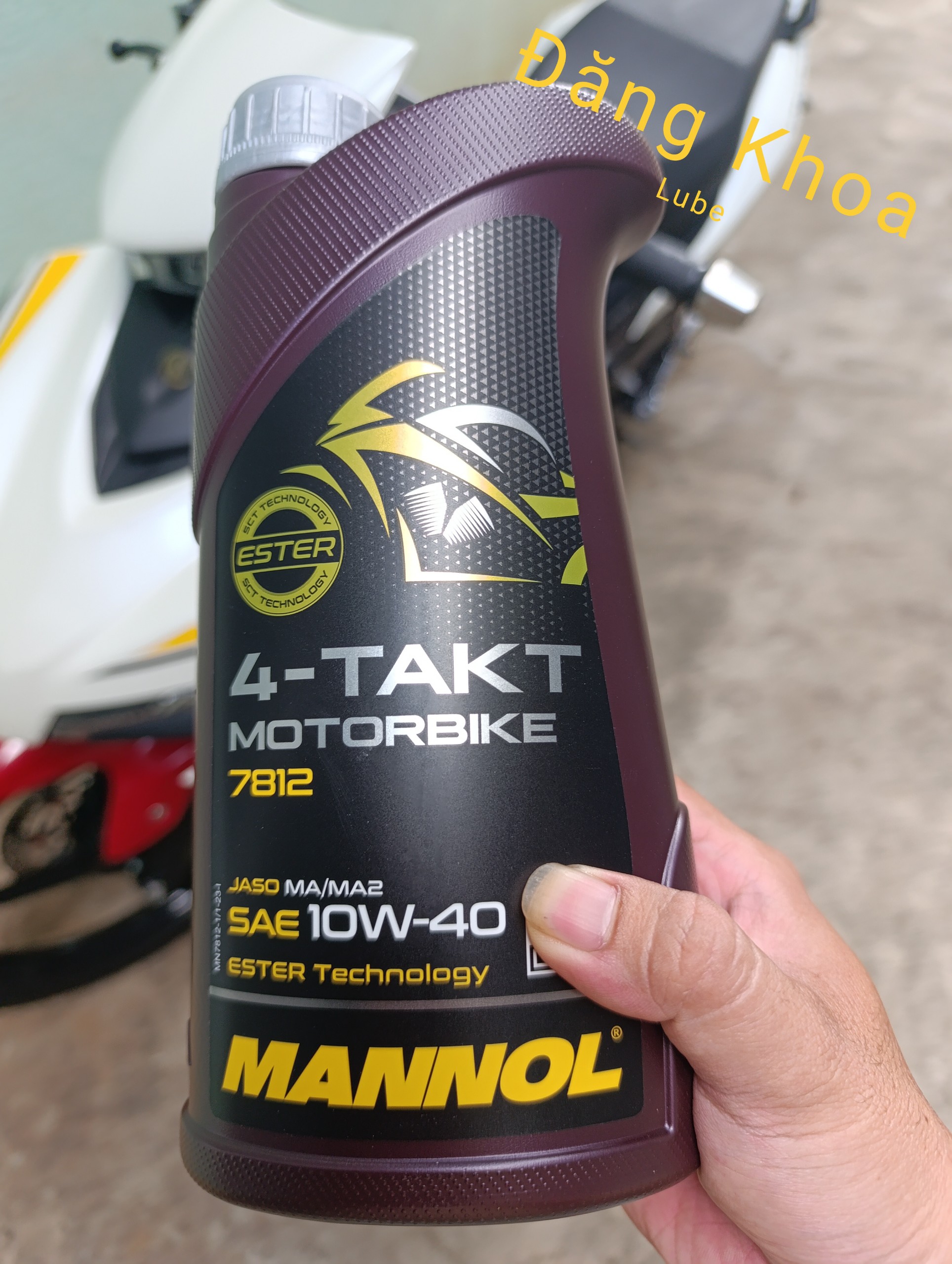 Nhớt Mannol 7812 10W40 MOTORBIKE 4- TAKT CÔNG NGHỆ ESTER