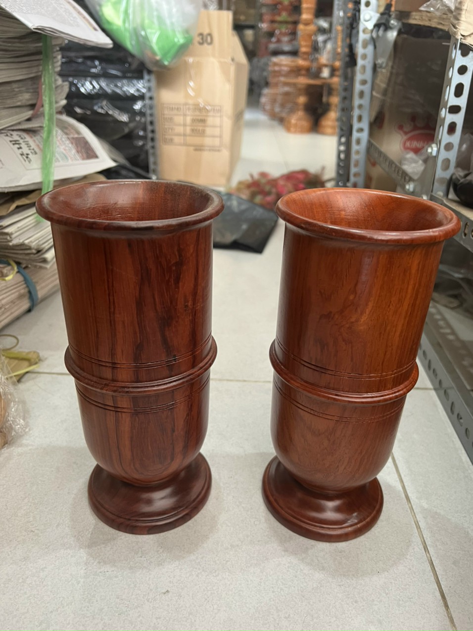 Ống Đựng Nhang gỗ hương nguyên khối cao 25cm