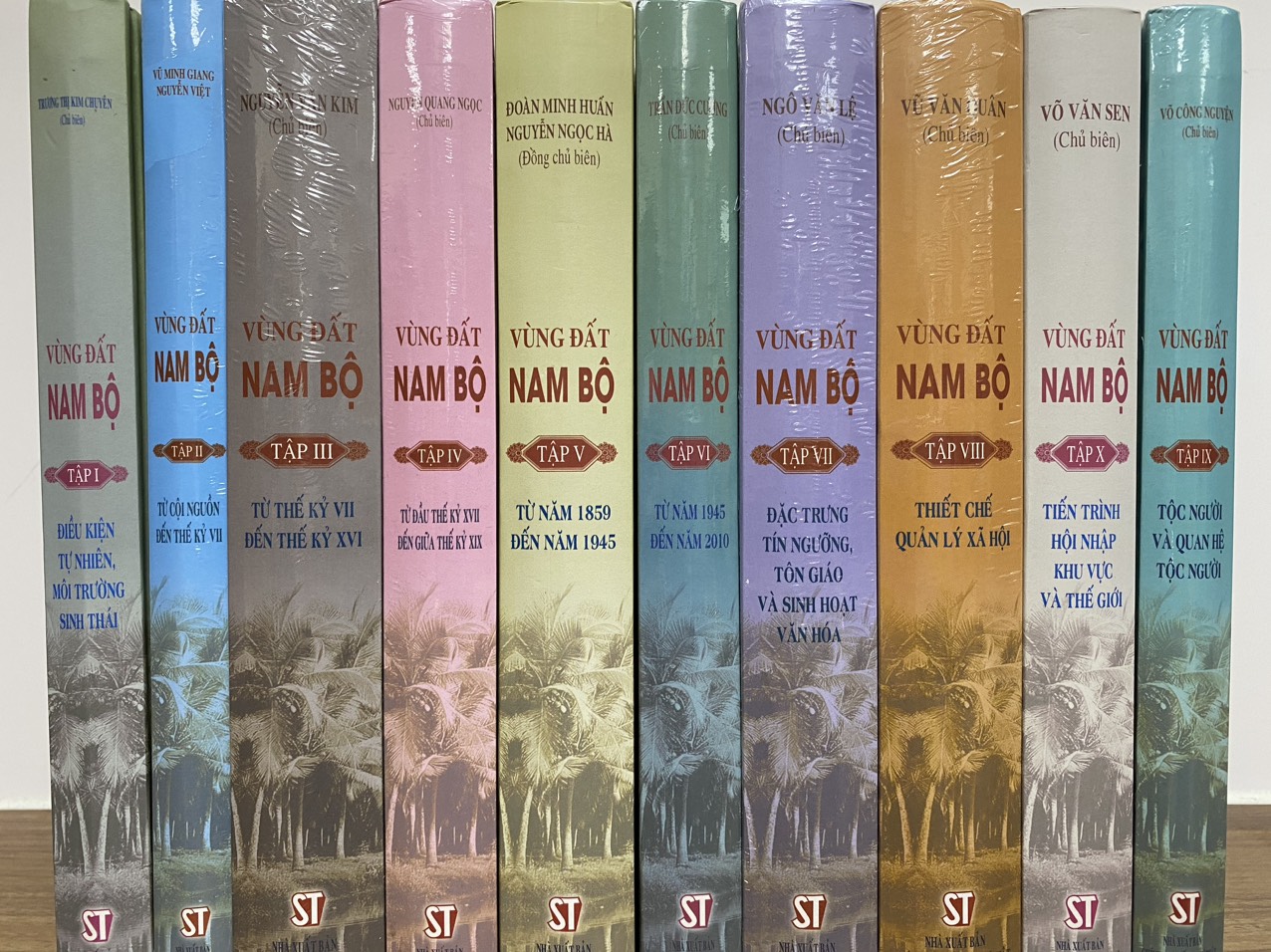 Bộ sách Vùng Đất Nam Bộ