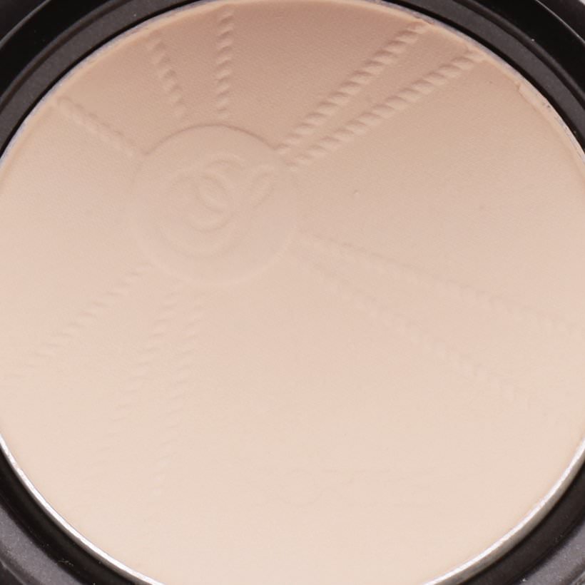 Phấn phủ Geo Sortie Caviar Deluxe Pact