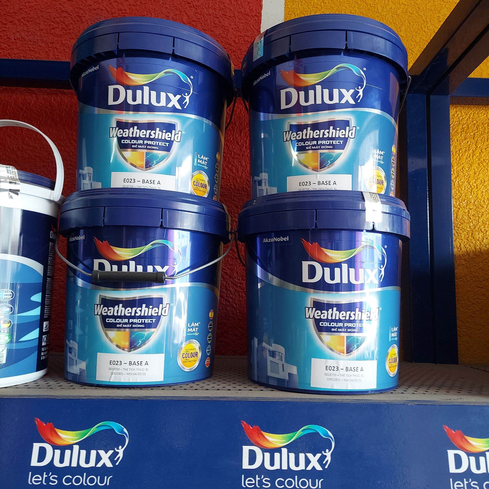 Sơn Màu Ngoại Thất Sơn Nước Cao Cấp Dulux Weathershield Color Protect Bề Mặt Bóng E023
