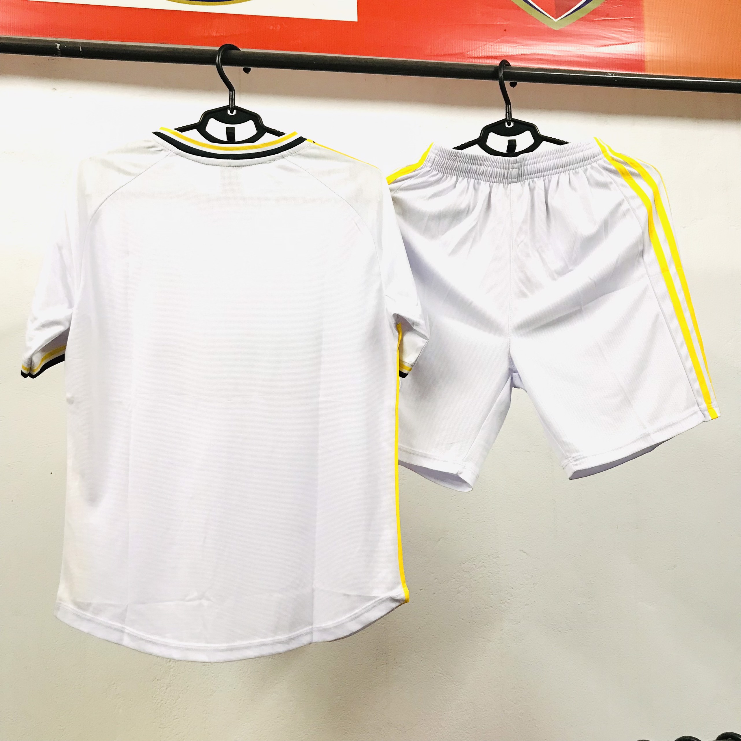 Mẫu áo đá bóng cao cấp nhất năm 2023 -2024