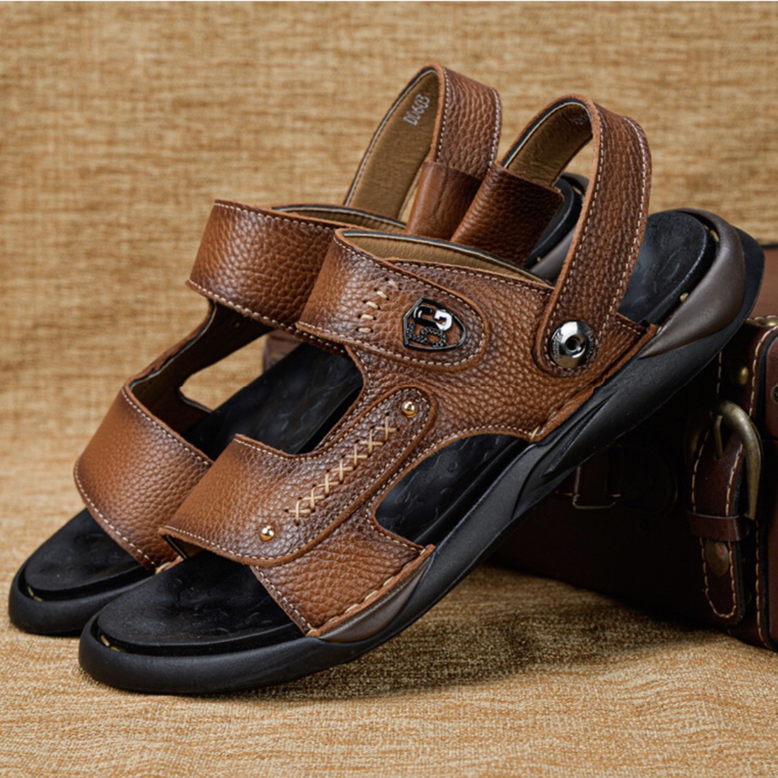 Sandal da bò đế kếp, da thật 100% kết hợp đế kếp cao 3,5cm cực đẹp khâu may chân quai siêu chắc chắn SD88