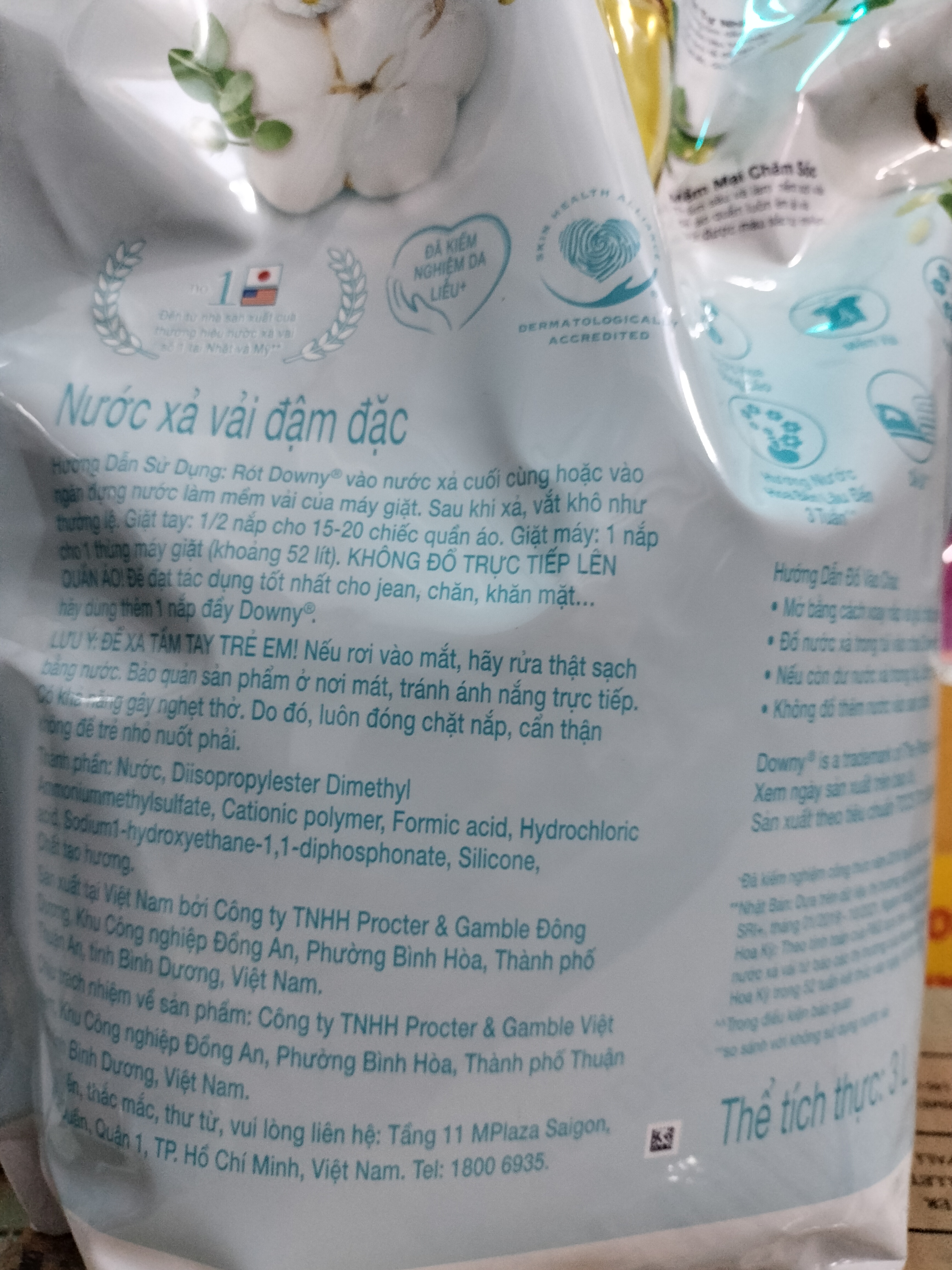 Nước xả vải Downy Yêu thương thuần khiết túi 3 lít