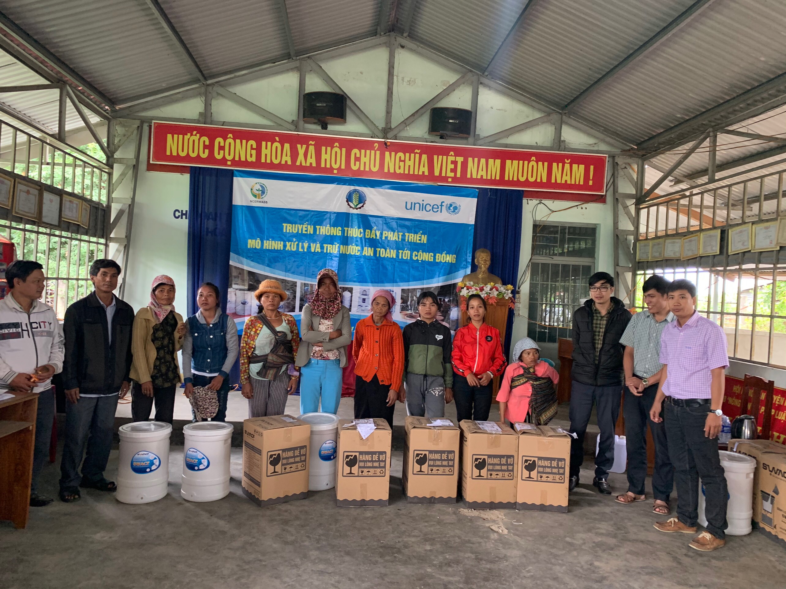 Bình lọc gốm, SWACF 20LCWF - Công nghệ Unicef tài trợ