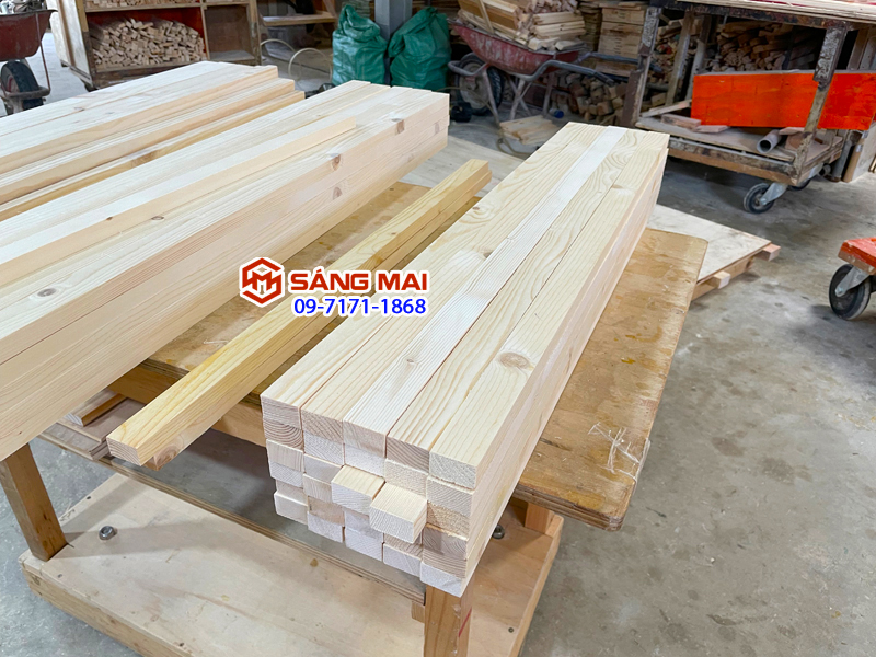 Thanh gỗ thông 2cm x 3cm x dài 80cm + láng mịn 4 mặt