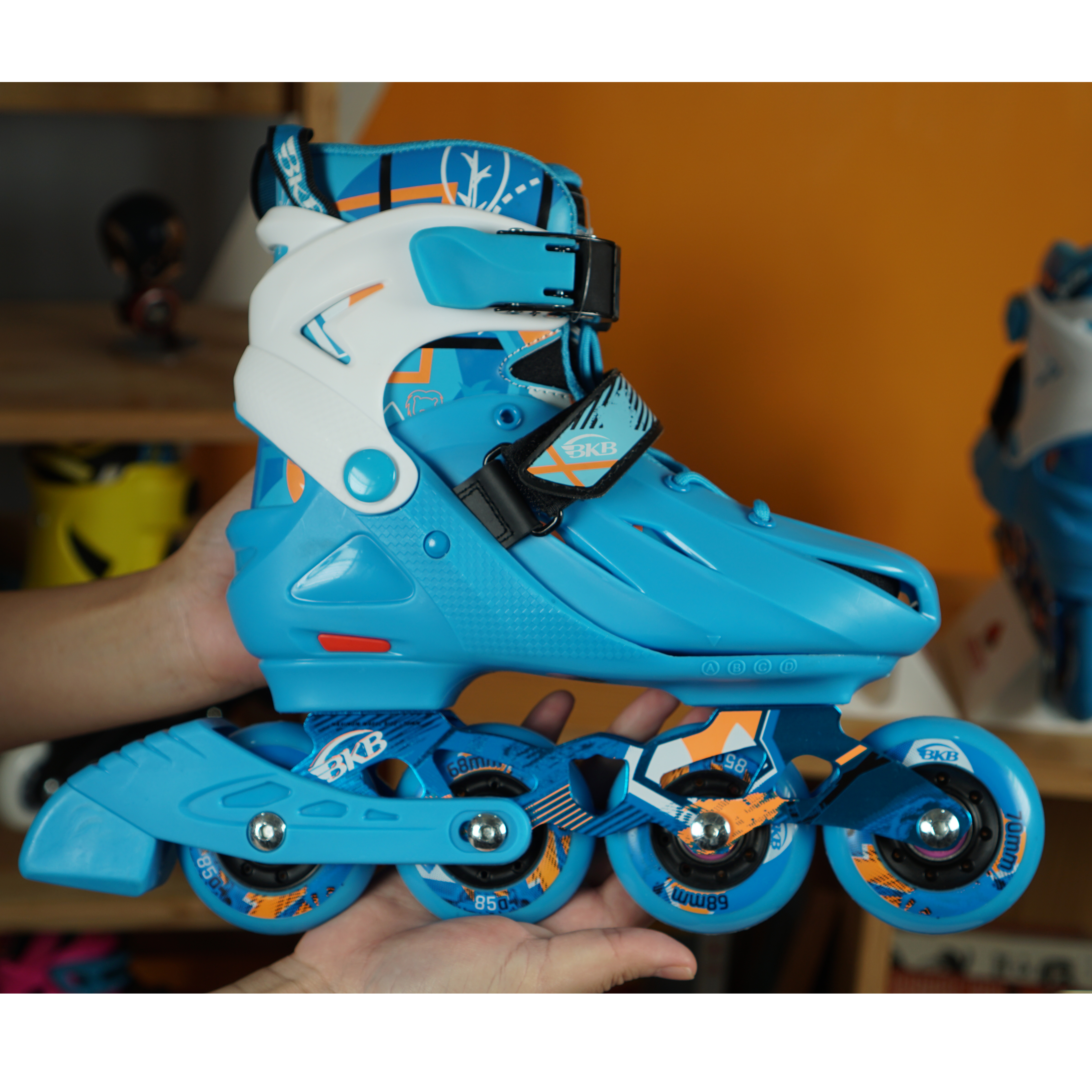 Giày Patin Flying Eagle K7 cao cấp hàng chính hãng  có thể điều chỉnh size , boot có thể tháo rời để giặt, màu sắc tươi và bên màu phù hợp với bé từ 3 tuổi đến 15 tuổi