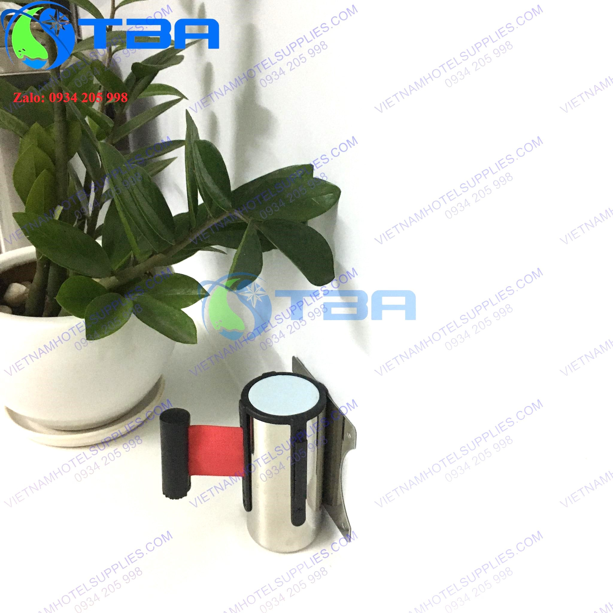Trụ chắn inox 2m gắn tường dây căng màu đỏ cao cấp