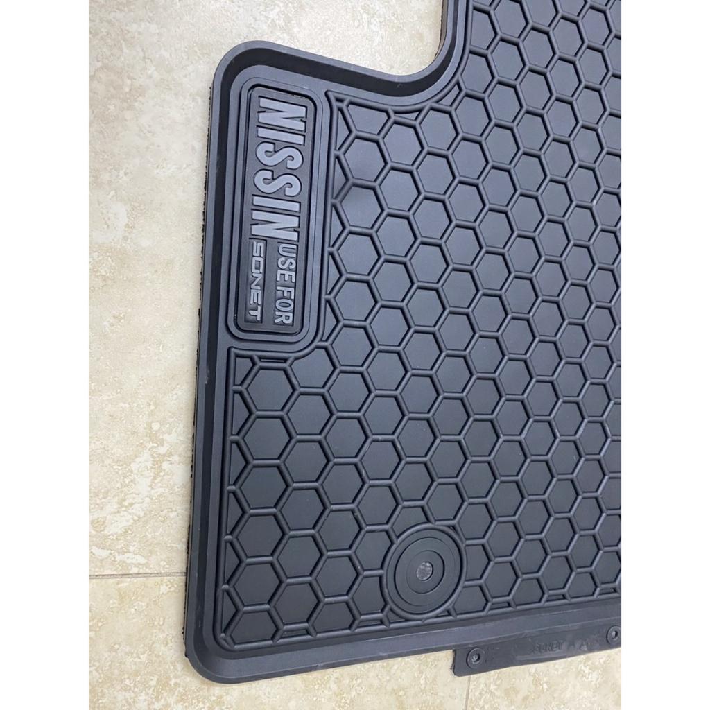 Thảm Lót Sàn Cao Su Cho Xe Kia Sonet 2022+ màu đen - hàng không mùi , cao su đúc, vừa form xe