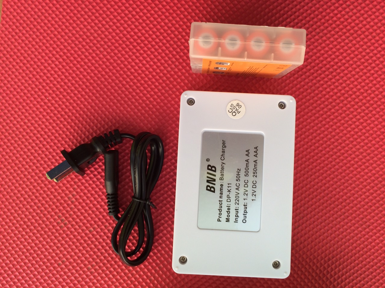 Bộ Sạc Pin Tiểu AA - Tặng kèm 4 viên pin sạc AA dung lượng đến 3000mAh