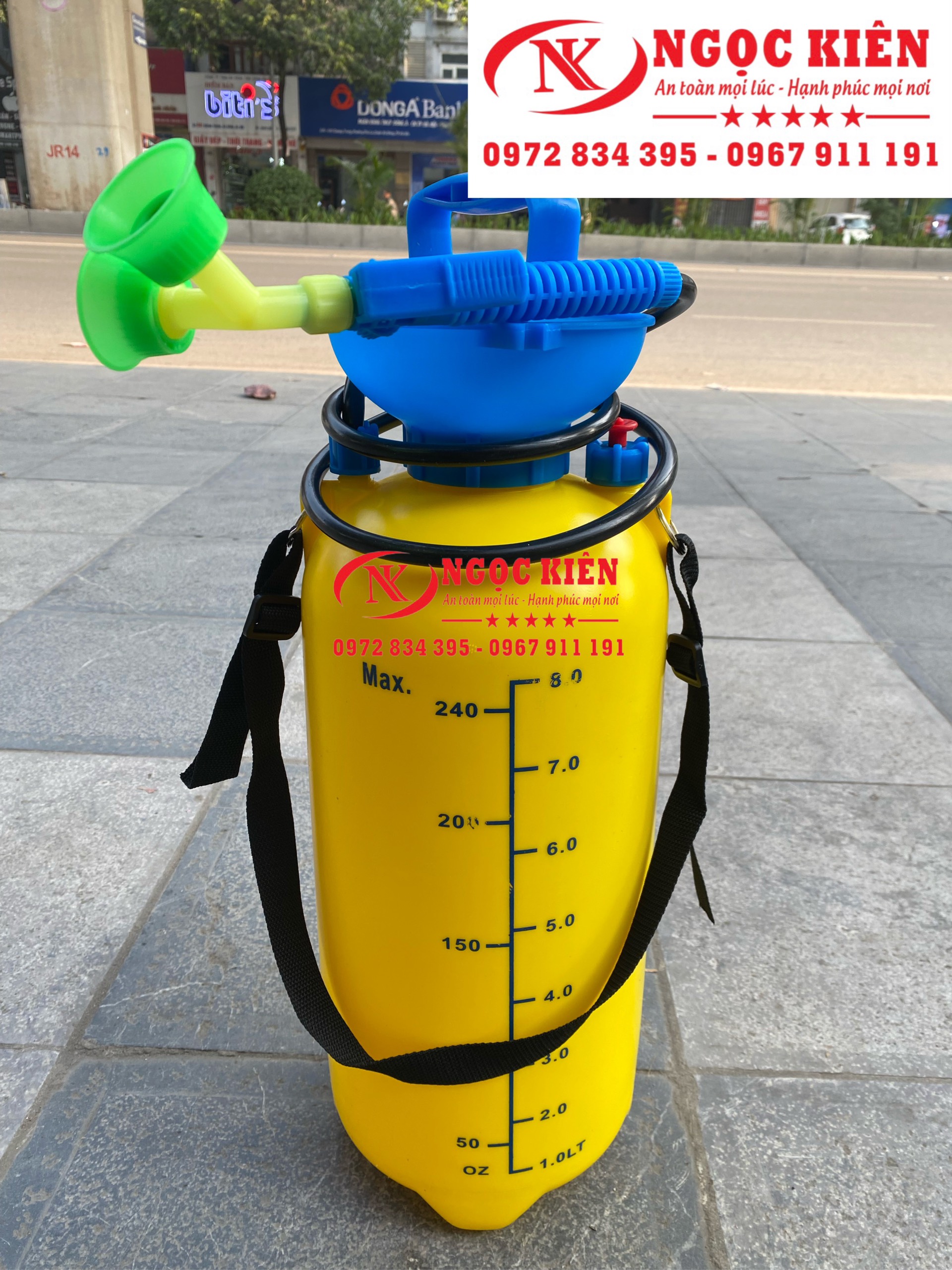 Máy rửa mắt di động sách tay 8 lít