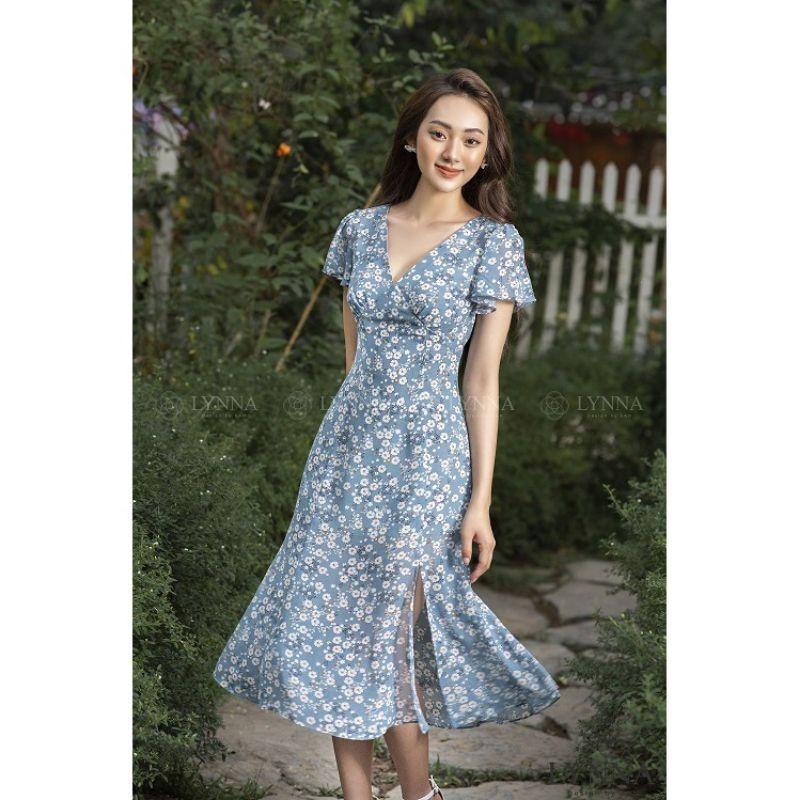 Váy maxi xòe cổ chữ V xẻ tà thiết kế chất lụa hoa 2 lớp mịn mát
