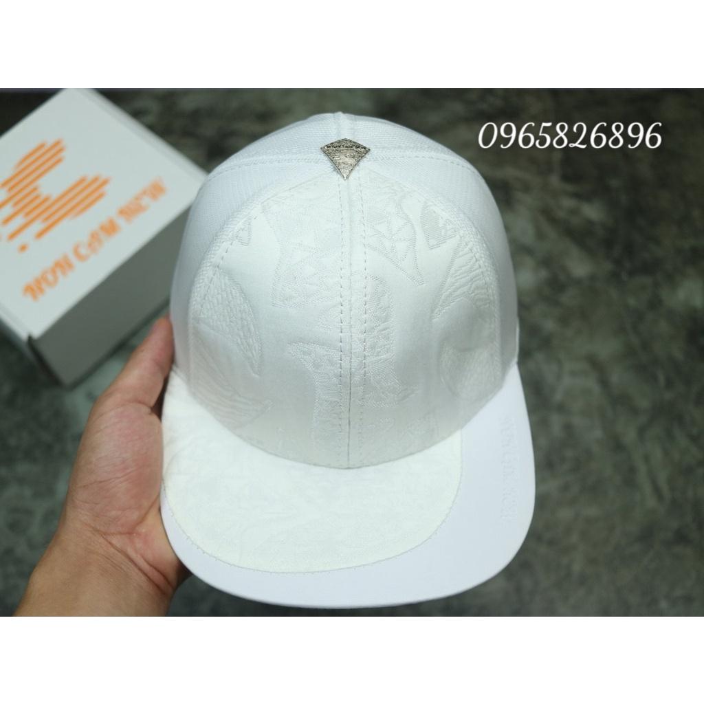 Nón phom dáng thể thao đủ 2 màu trắng đen