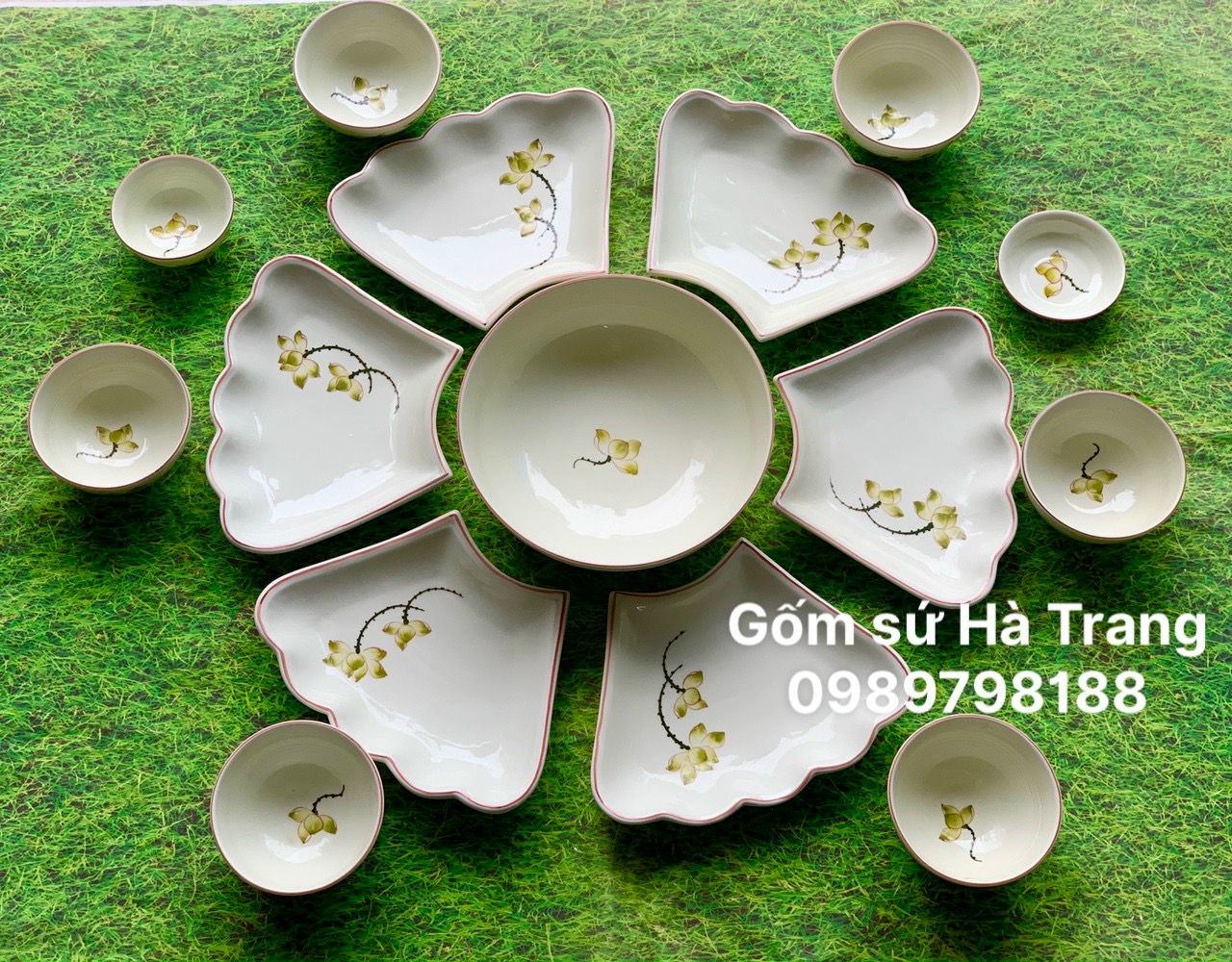 Bộ bát đĩa gốm sứ Bát Tràng cao cấp men kem vẽ hoạ tiết sen xanh 01