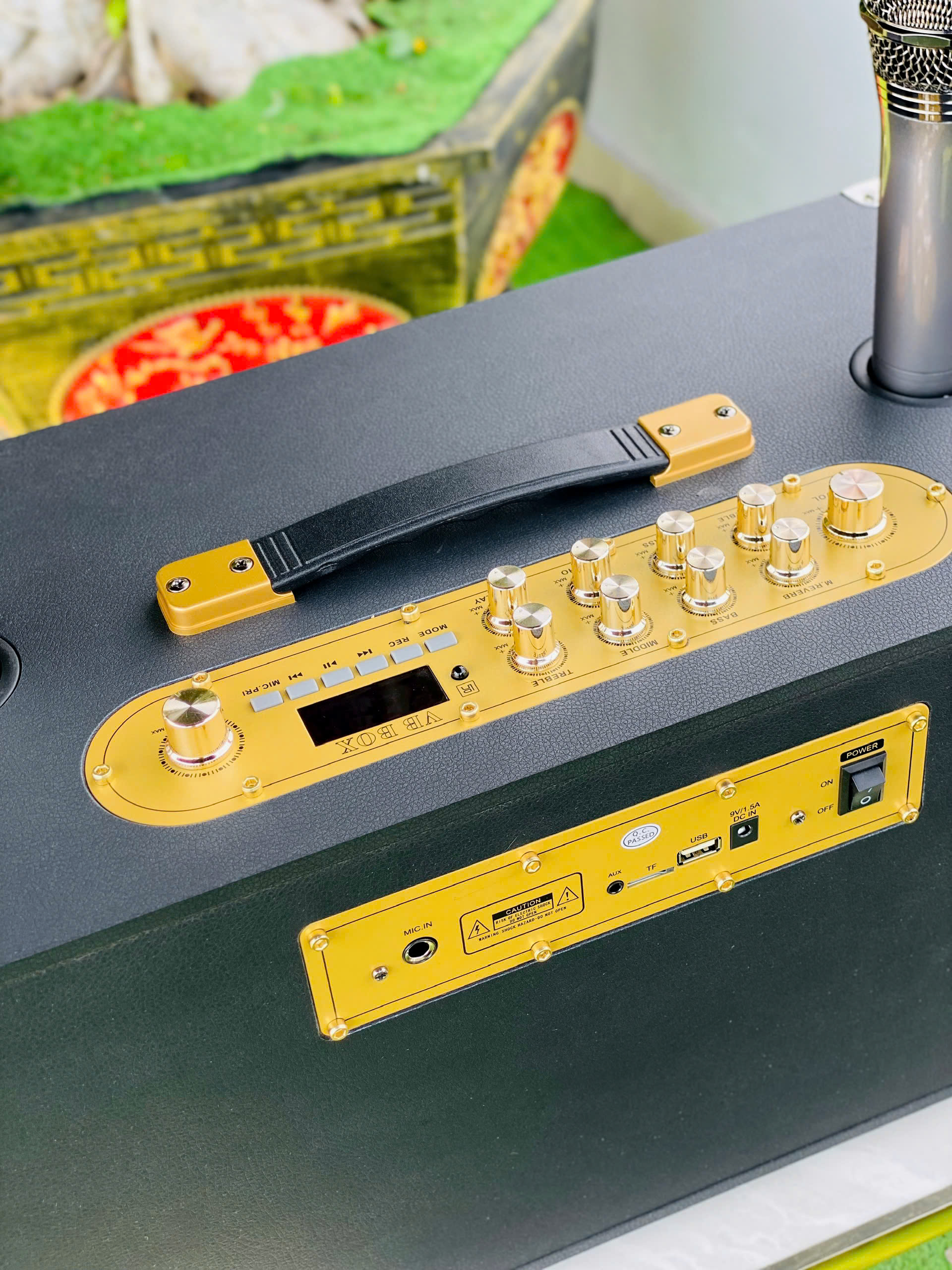 Loa Kéo Xách Tay Nhỏ Gọn Karaoke MT8888 – 400W, 2 Bass 16, Có Mic Không Dây, Giá Rẻ Âm Thanh Hay Mạnh Mẽ hàng nhập khẩu