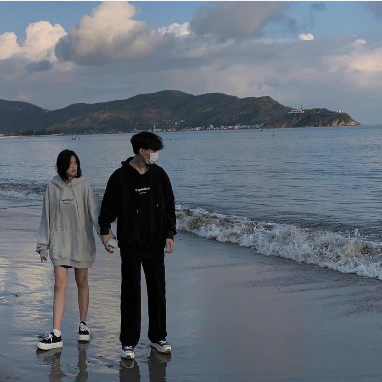 Áo Hoodie Nam Nữ Dáng Form Rộng Chất Vải Dày Mát Mẻ In Chữ Siêu Nổi Gợi Lên Sự Cá Tính Áo Đẹp Hàng Hot Trend HTM FASHION
