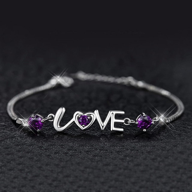 VÒNG TAY NỮ ĐÁ TÍM SIÊU XINH CHỮ LOVE LÃNG MẠNG
