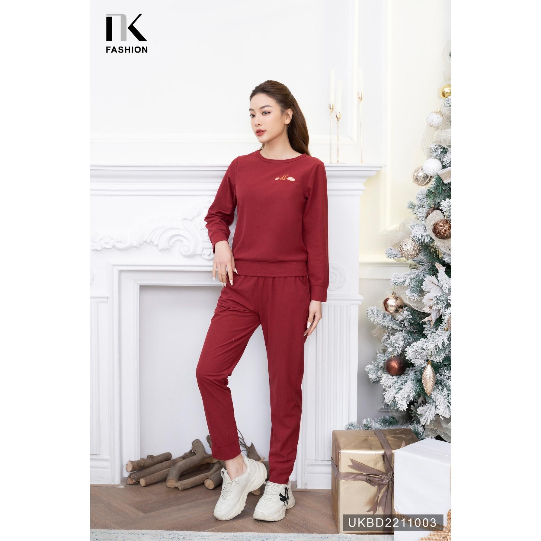 Bộ Đồ Thể Thao Nữ NK FASHION Thêu Ngực Thiết Kế Bo Gấu Chất Liệu Vải Nhập Hàn Cao Cấp UKBD2211003