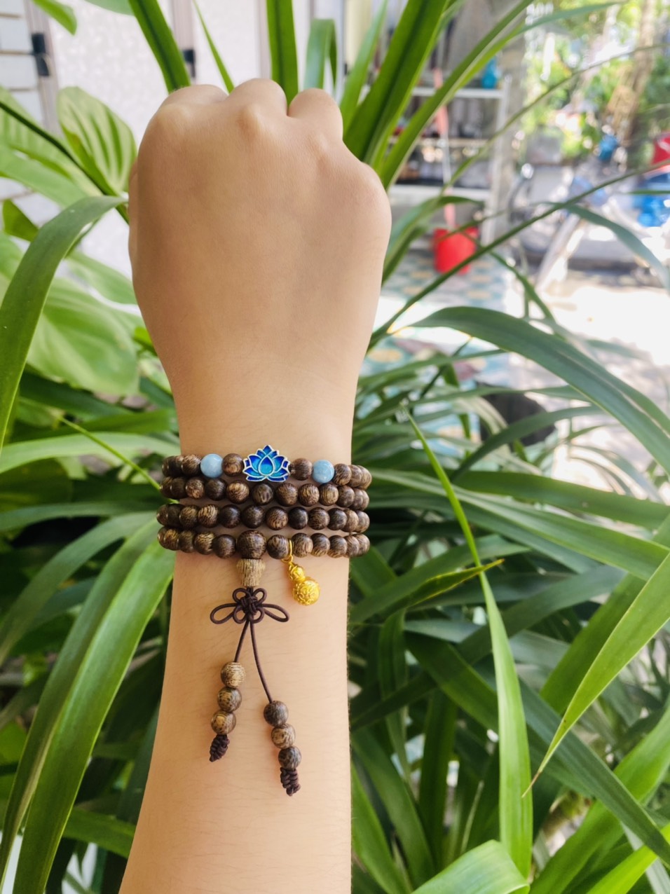 Vòng tay Trầm Hương mix charm, đá phong thủy