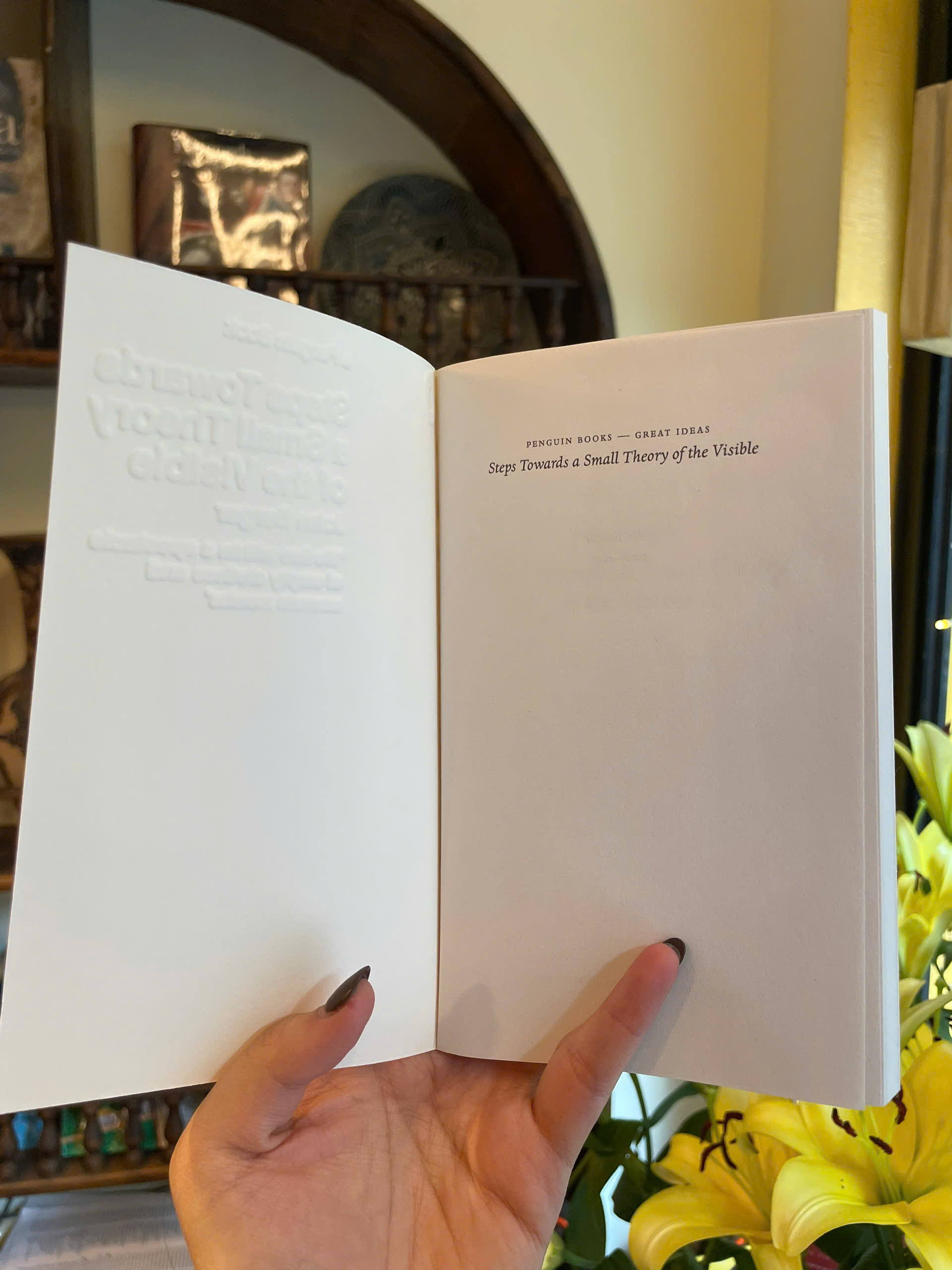 Sách - Steps Towards a Small Theory of the Visible by John Berger | Art / Nonfiction / Ngoại văn