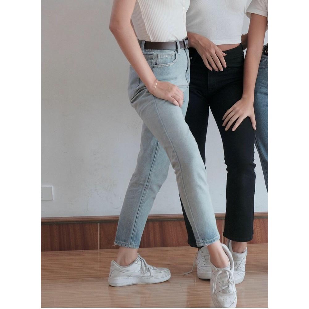 Mom Fit Straight Jeans - Light Blue