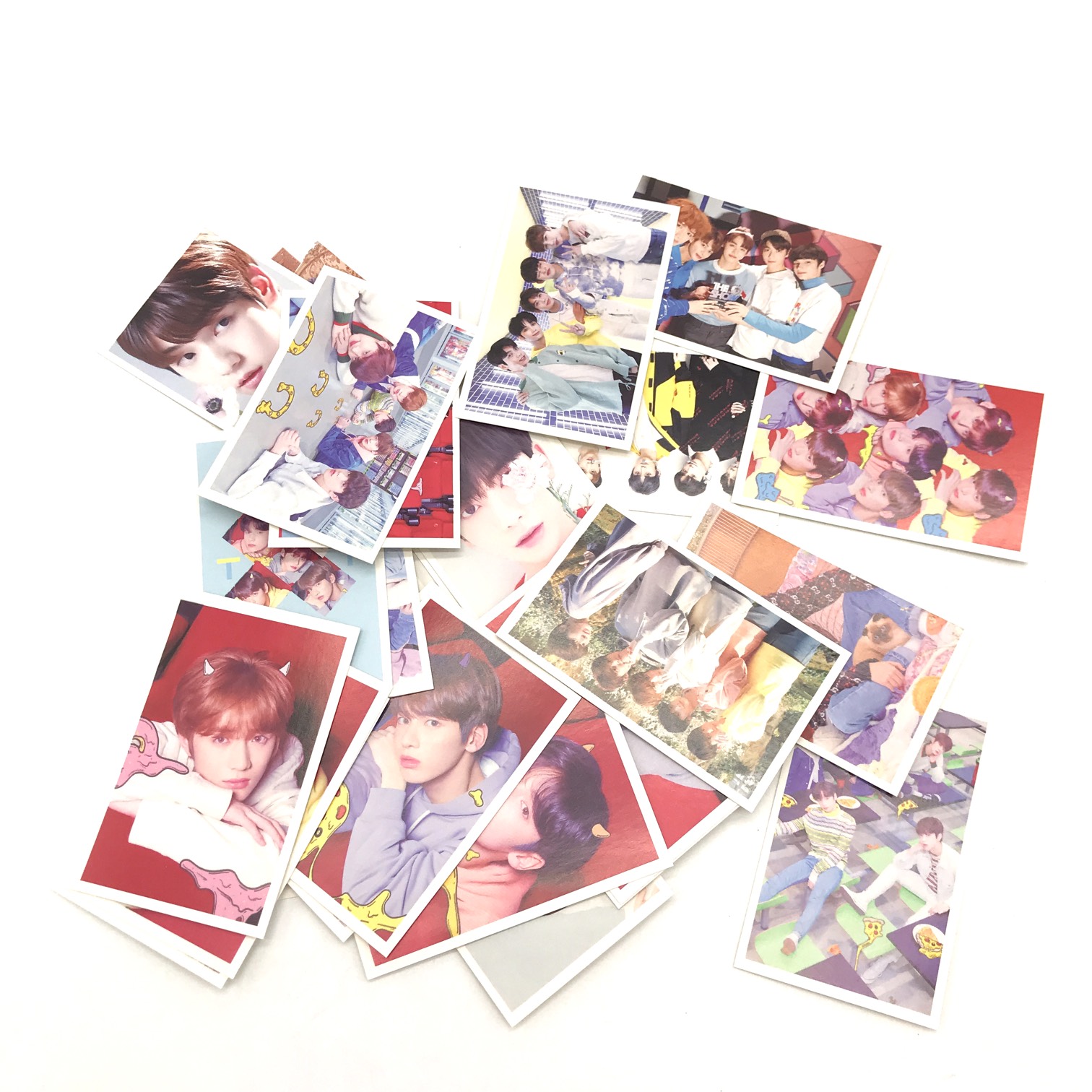 Bộ Ảnh Thẻ Lomo Card TXT Tomorrow X Together