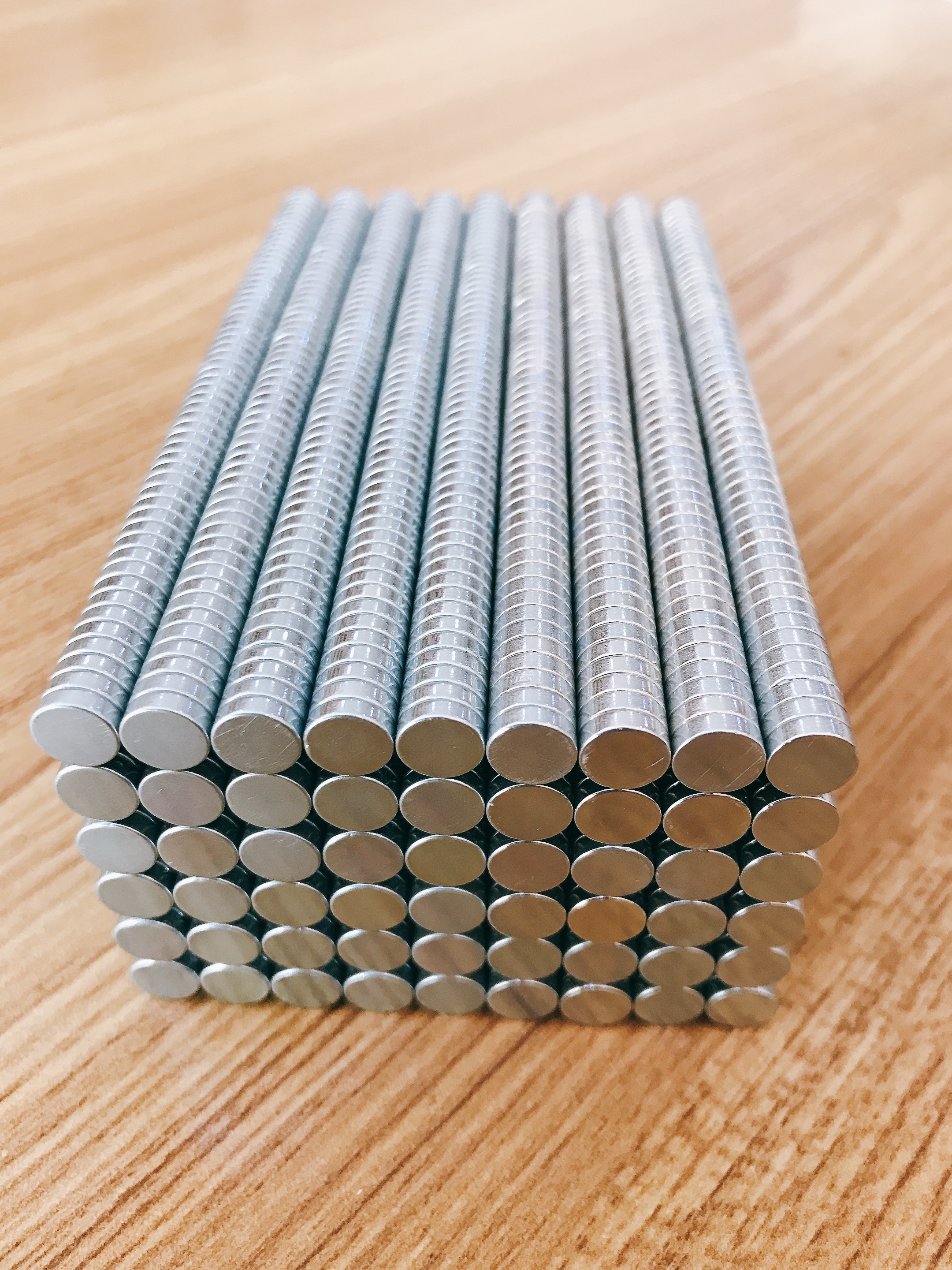 100 Viên Nam Châm Đất Hiếm Loại Tròn 7x2mm Mạ Kẽm Lực Từ N35 Cực Mạnh