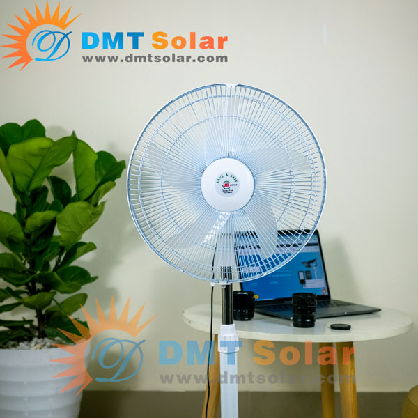 Quạt đứng năng lượng mặt trời cao cấp S8800L