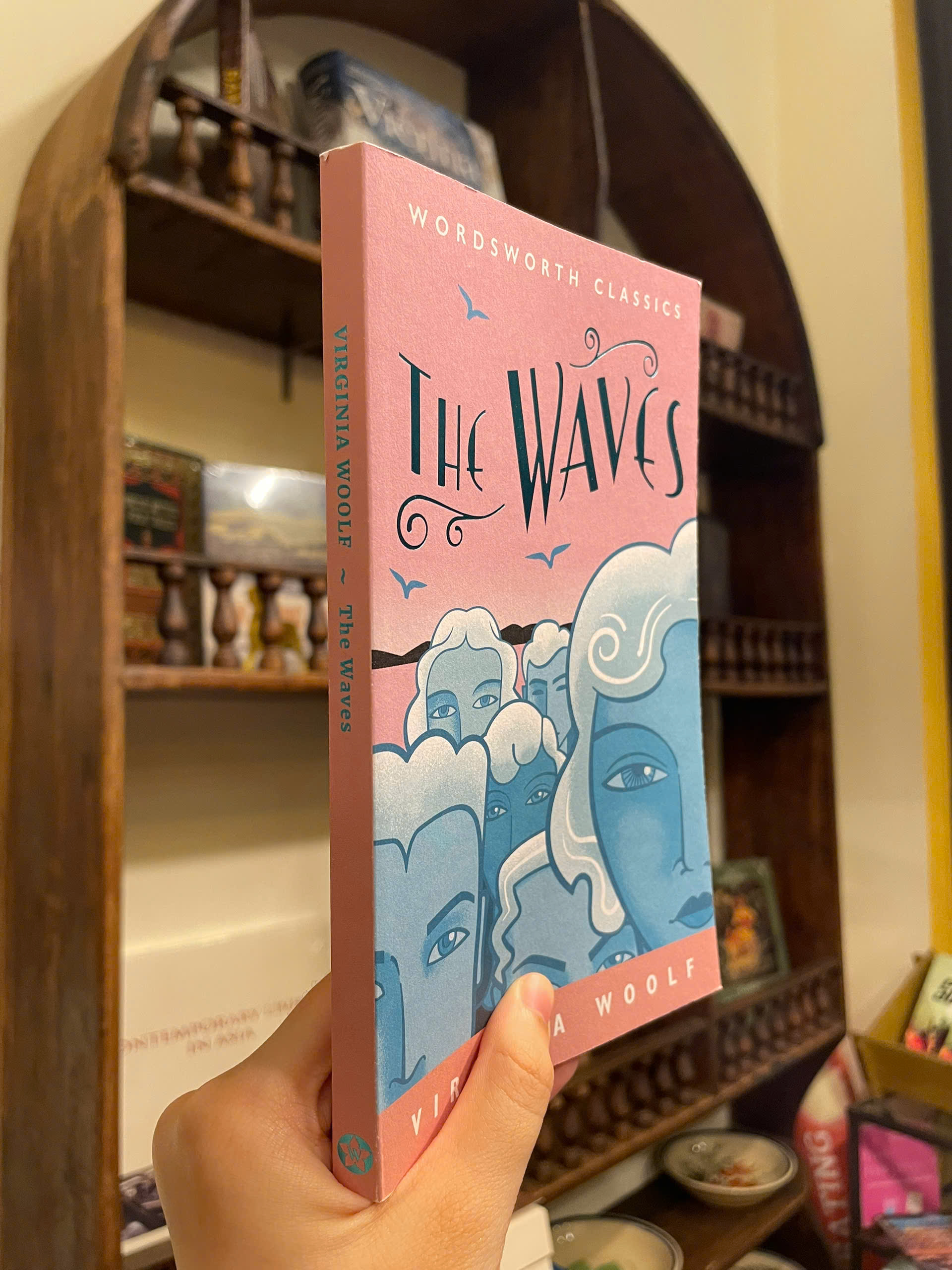 Sách - The Waves by Virginia Woolf - Classics/Fiction book in English - Ngoại Văn Nhập Khẩu
