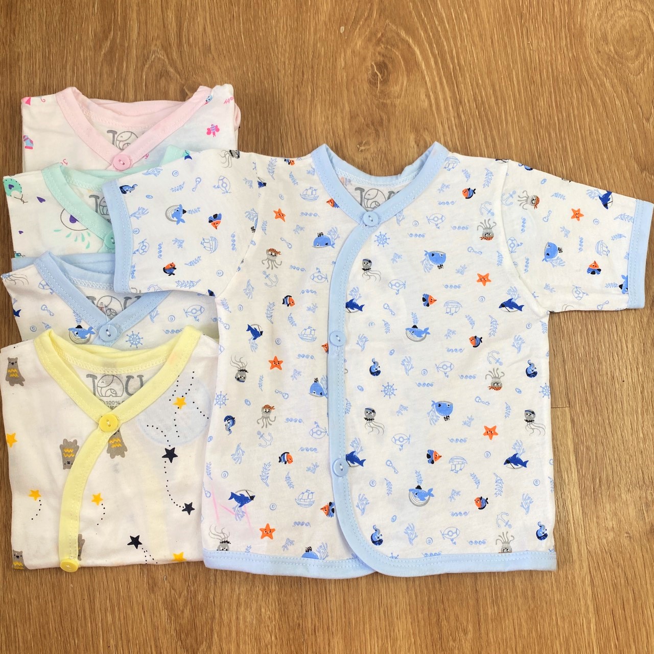 COMBO 5 Áo sơ sinh cotton J-FR GGY | Mẫu Tay Ngắn Cài Xéo Họa Tiết | Size 1 - 3 cho bé sơ sinh - 9 kg| Chất vải thun cotton 100% xịn, đẹp, mềm, họa tiết xinh | Hàng Việt Nam | Quần sơ sinh | Áo sơ sinh | Quần áo sơ sinh