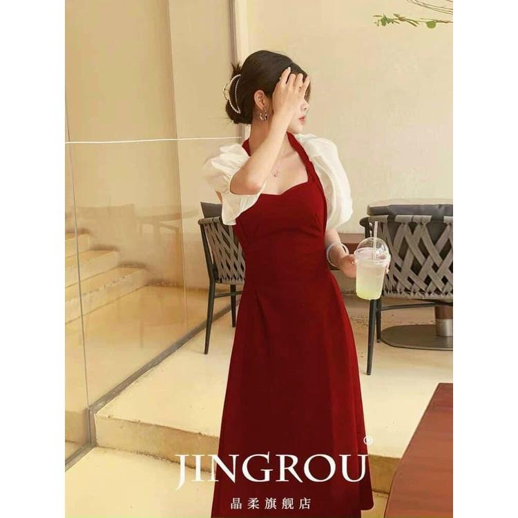 Đầm nhung đỏ xoè dài phối tay voan