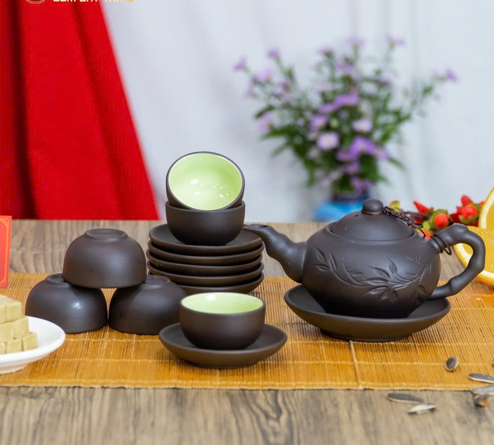 Bộ Ấm Trà Tử Sa Khắc Lá Trúc Cao Cấp – 1 Ấm 6 Chén 6 Đĩa, Phong Cách Trà Đạo, Quà Tặng Sang Trọng - HÀNG CHÍNH HÃNG MINIIN