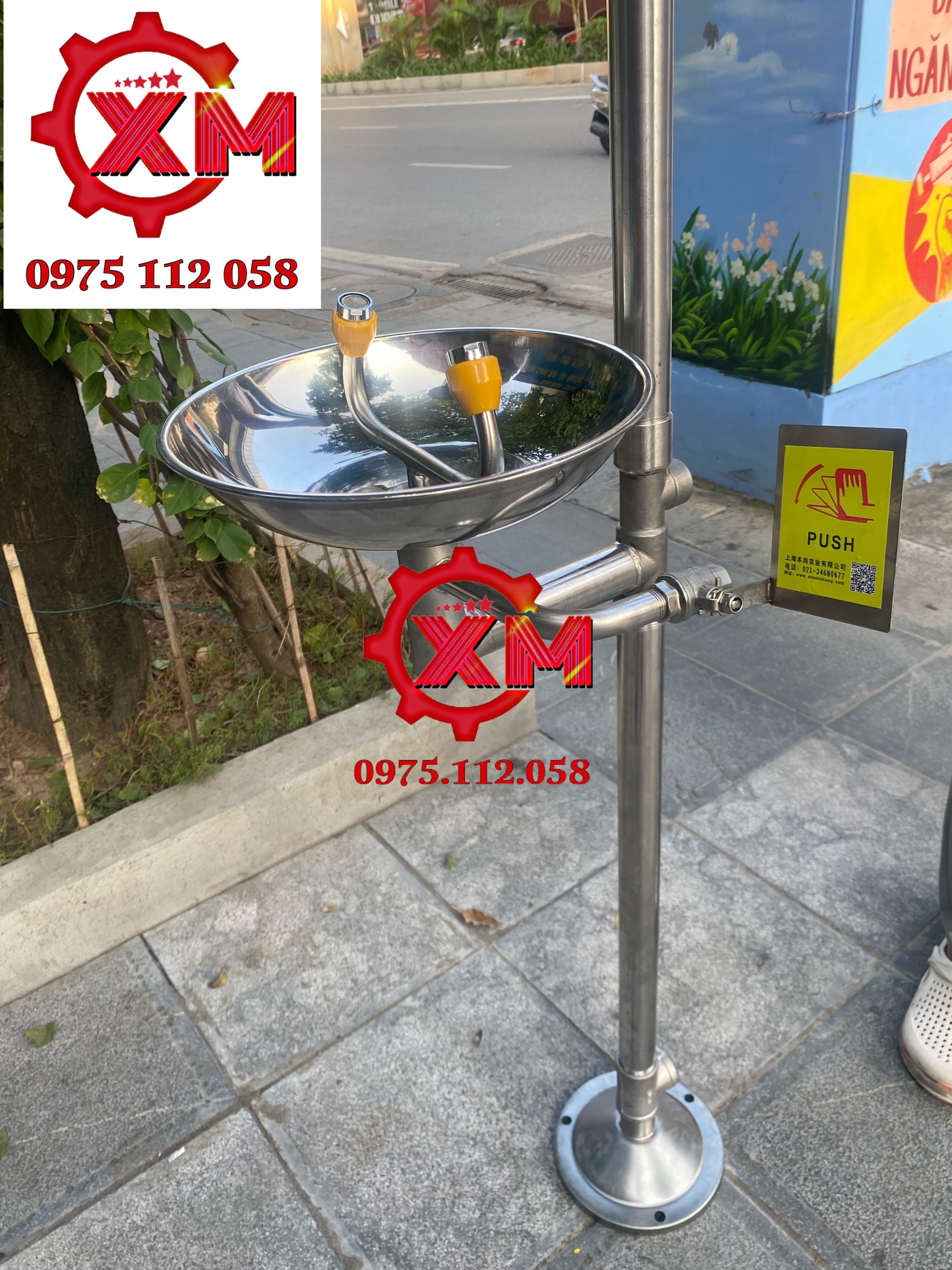 Thiết bị tắm khẩn cấp kết hợp bồn rửa mắt khẩn cấp