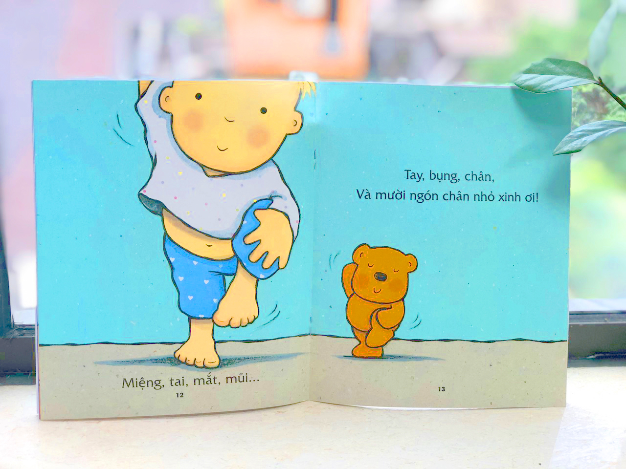 Sách - Gieo Hạt Giống Thương Yêu - Mười Ngón Chân Nhỏ Xinh