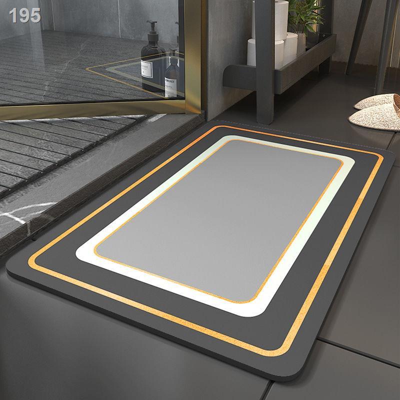 Thảm nhà vệ sinh bằng tảo cát mềm thế hệ thứ hai thấm hút trải sàn cửa chống trượt tắm khô nhanh chóng